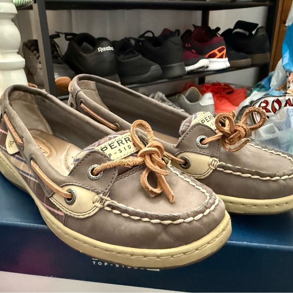Sperry Women's Tan and Cream Loafers